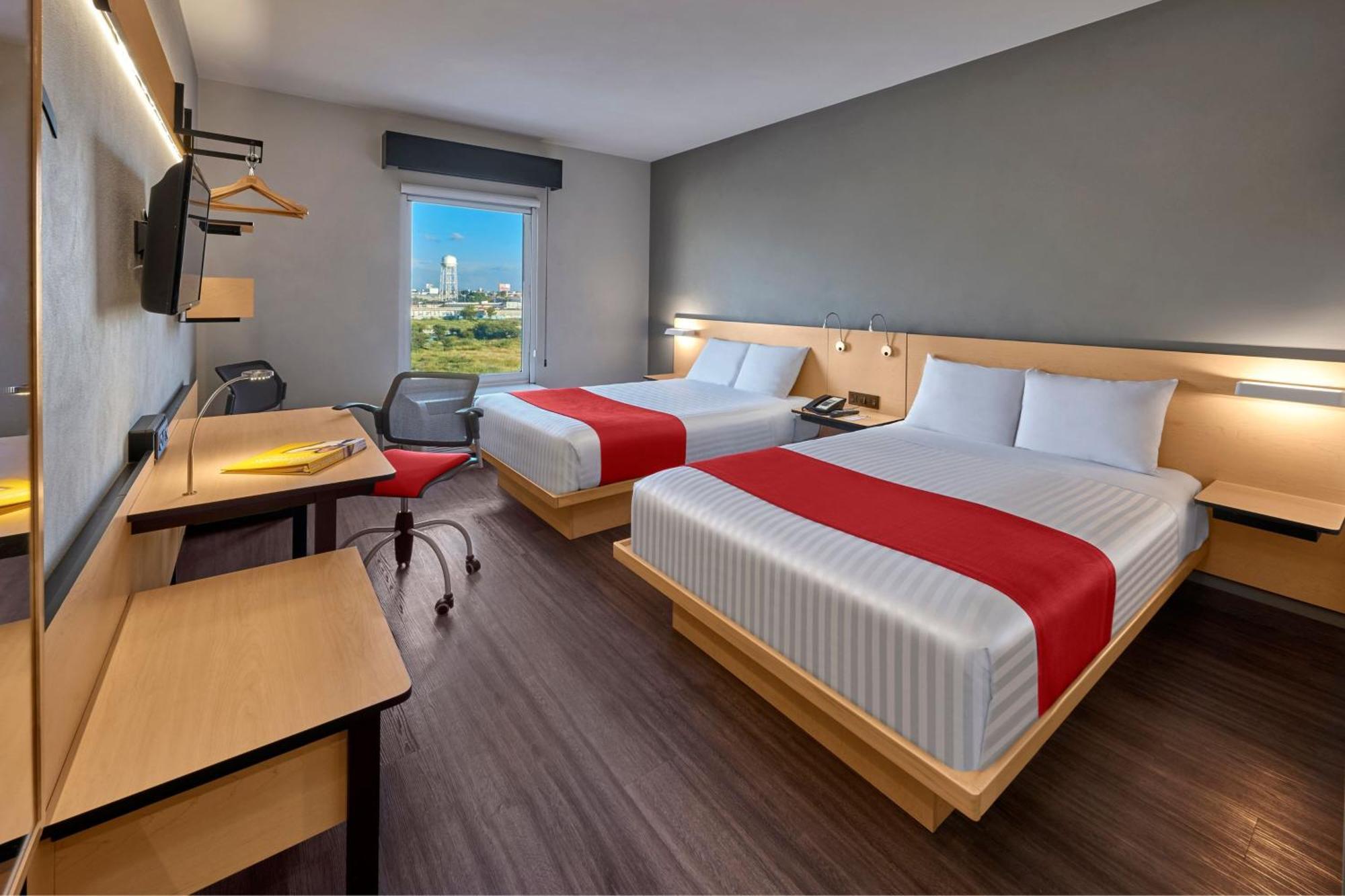 City Express Plus By Marriott Leon Centro De Convenciones Esterno foto