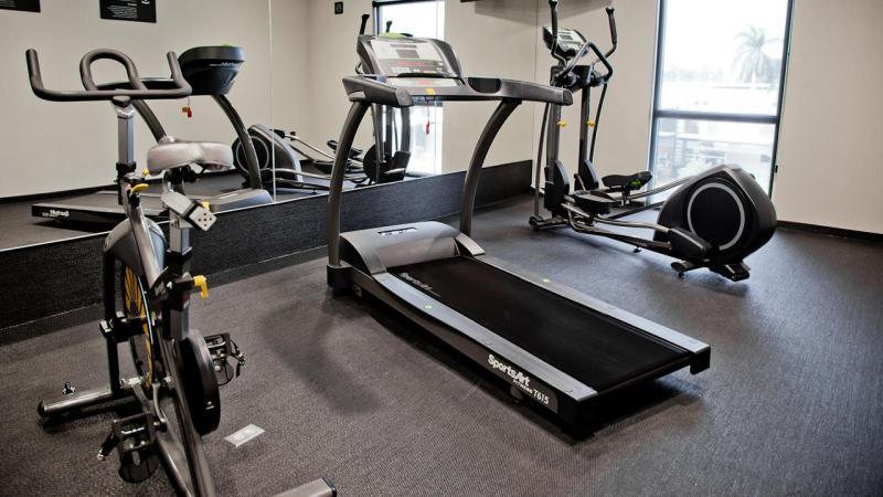 City Express Plus By Marriott Leon Centro De Convenciones Esterno foto