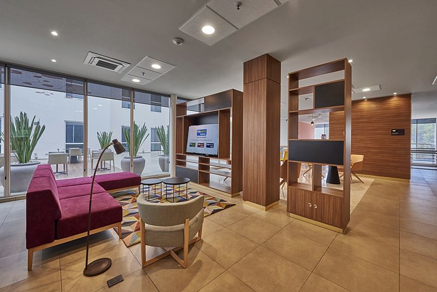 City Express Plus By Marriott Leon Centro De Convenciones Esterno foto